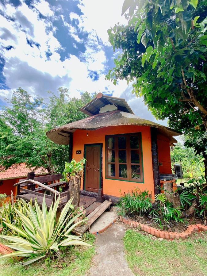 Hotel Baanphuthadol Mae Hong Son Exteriér fotografie