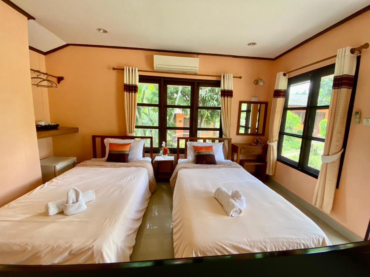 Hotel Baanphuthadol Mae Hong Son Exteriér fotografie