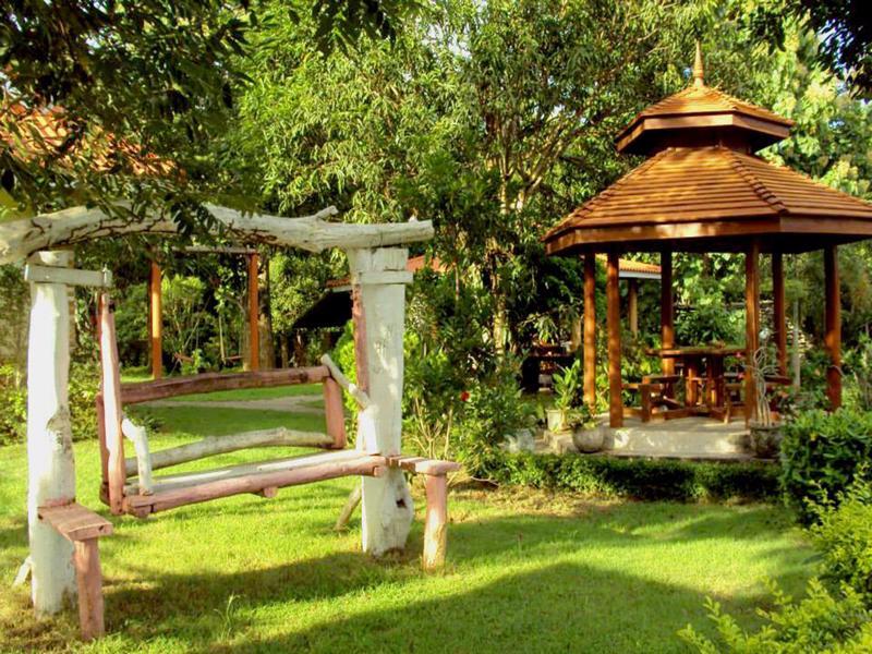 Hotel Baanphuthadol Mae Hong Son Exteriér fotografie